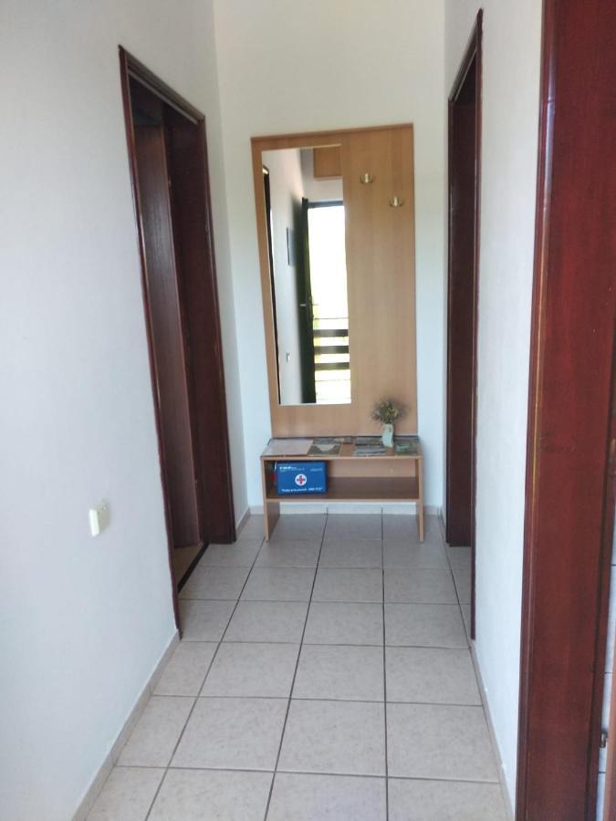 Apartment Savic Starigrad Paklenica Exterior photo